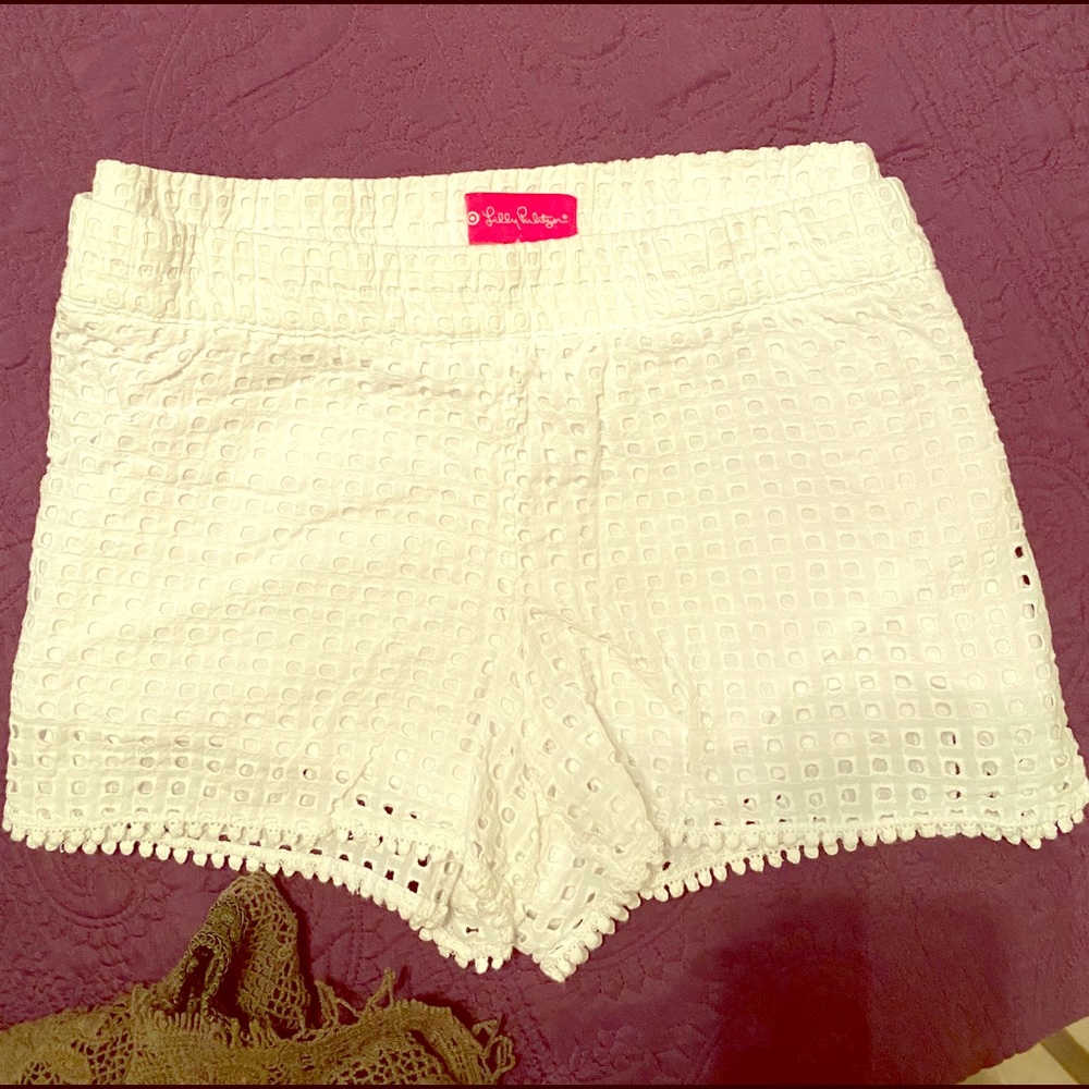 XL short shorts
